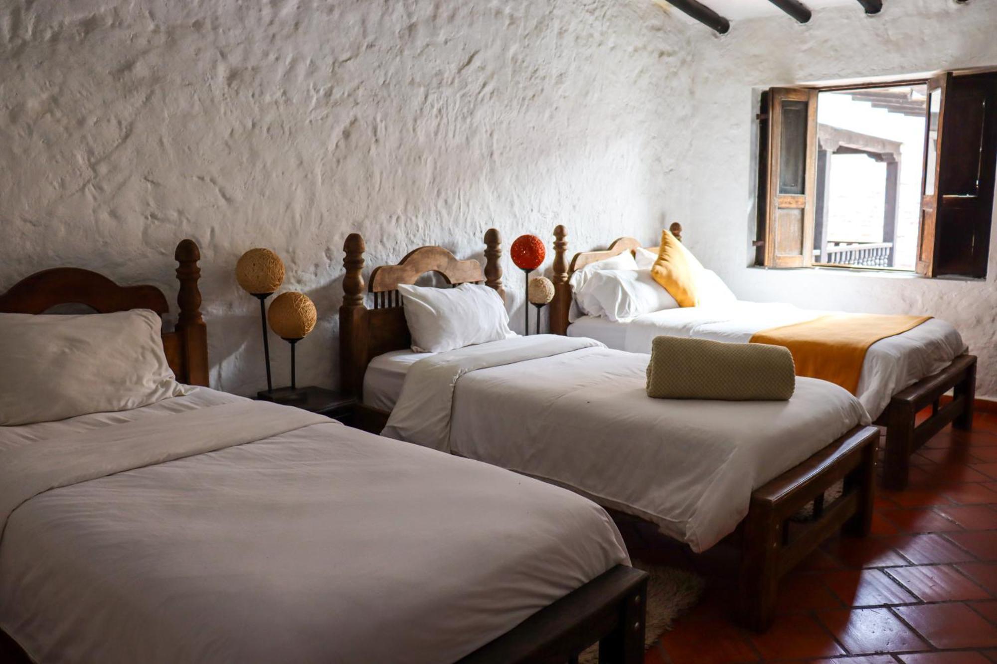 Casona Quesada Hotel Суеска Екстериор снимка