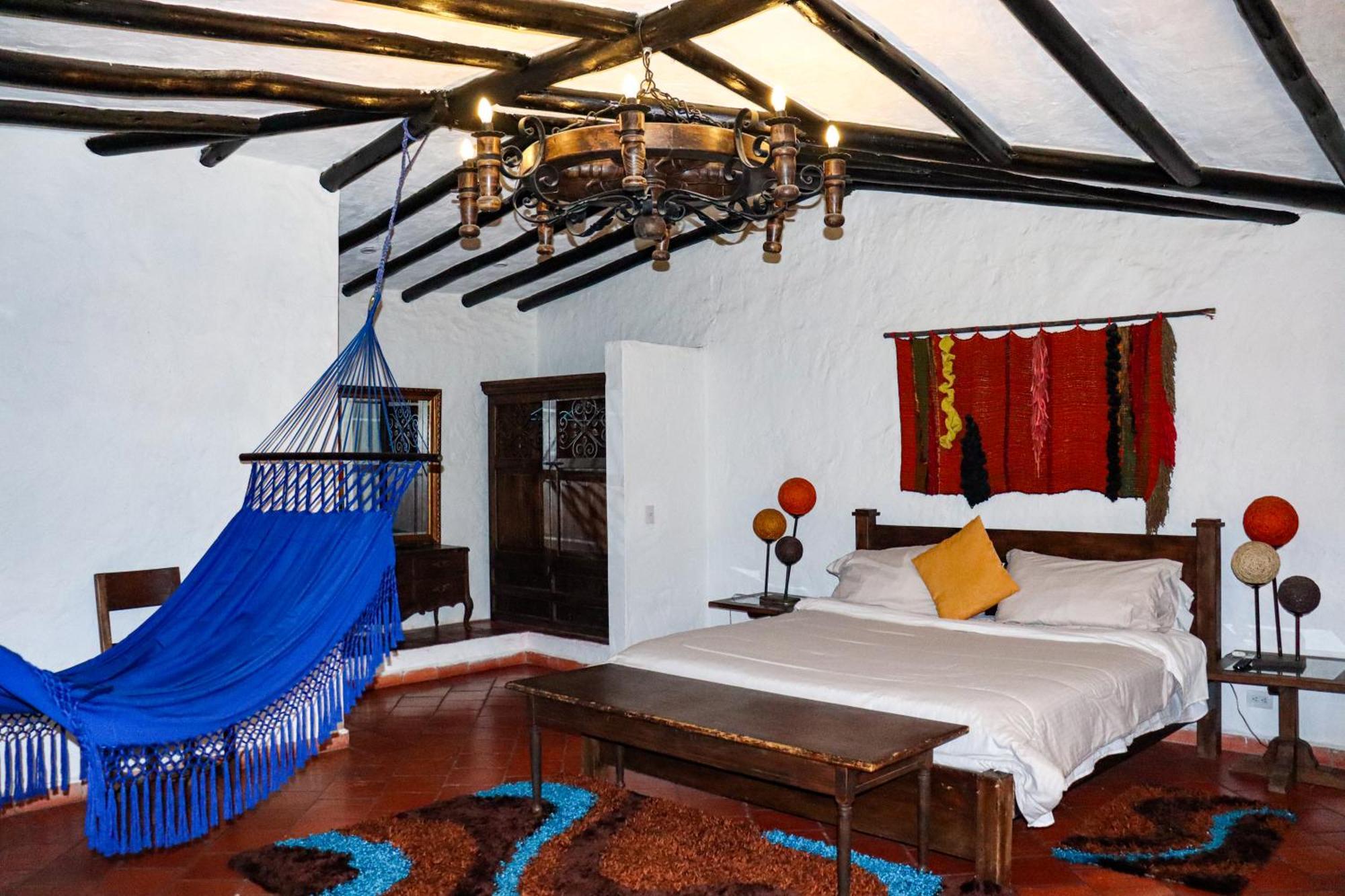 Casona Quesada Hotel Суеска Екстериор снимка