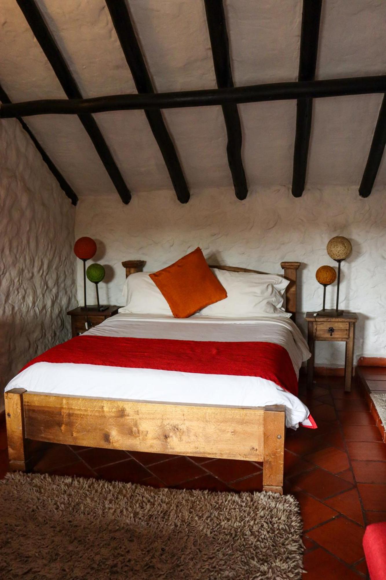 Casona Quesada Hotel Суеска Екстериор снимка