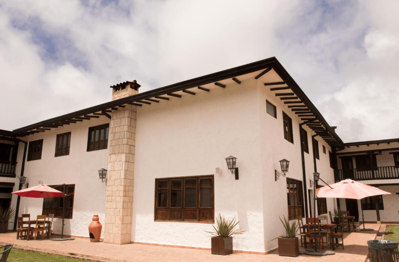 Casona Quesada Hotel Суеска Екстериор снимка