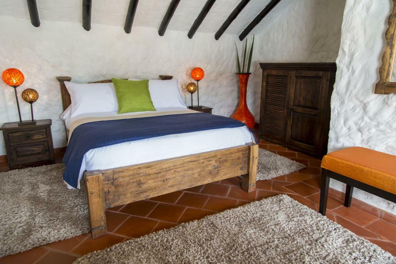 Casona Quesada Hotel Суеска Екстериор снимка