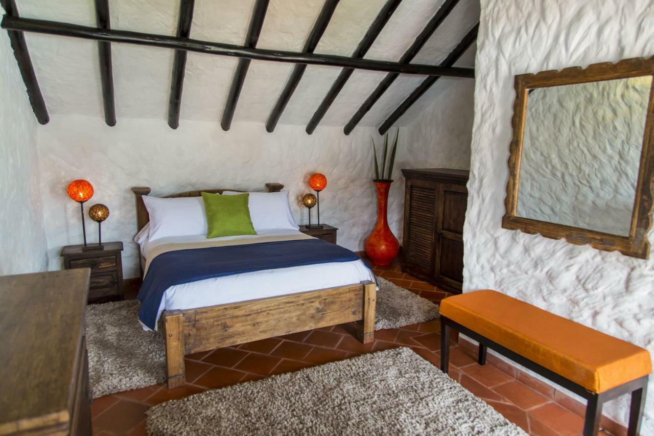 Casona Quesada Hotel Суеска Екстериор снимка