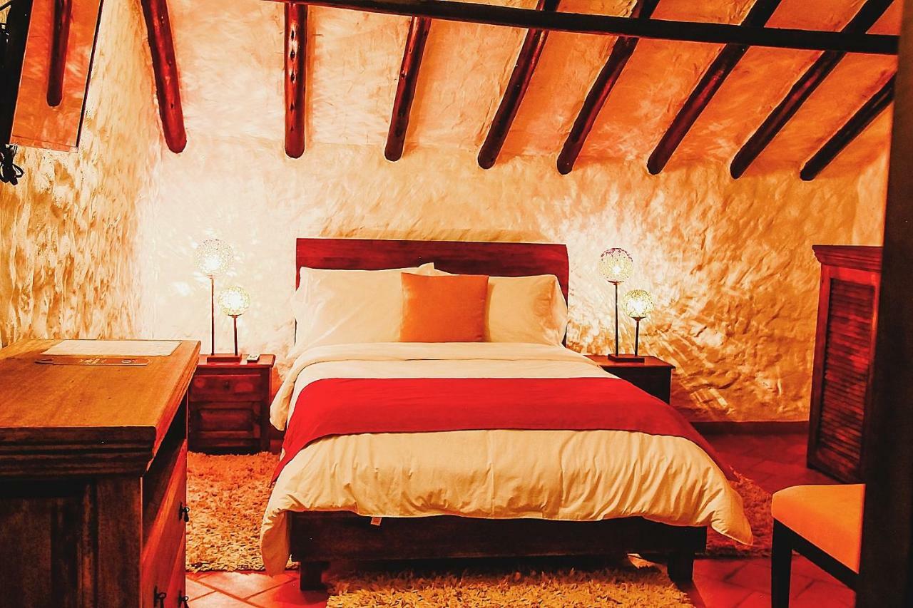 Casona Quesada Hotel Суеска Екстериор снимка